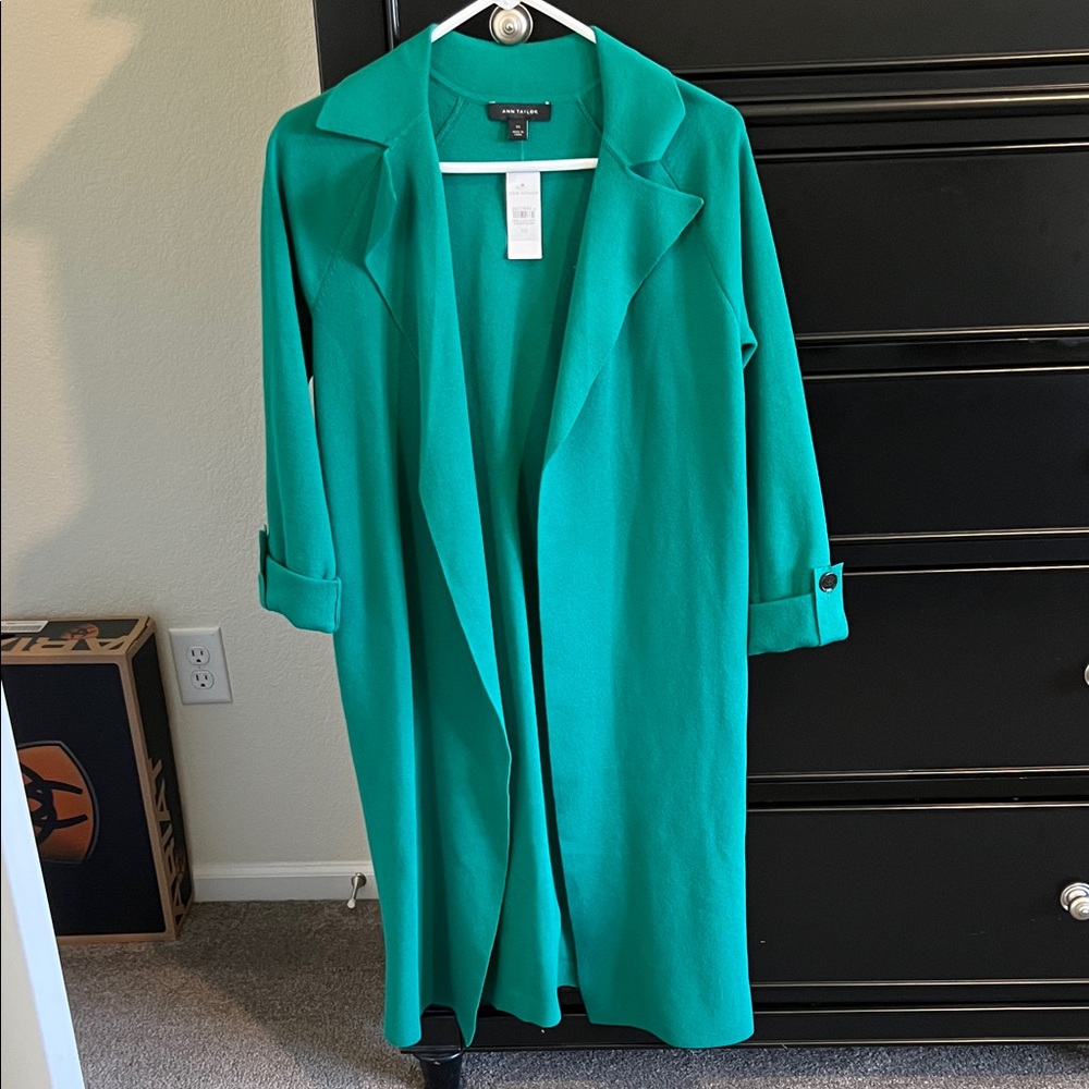 Ann Taylor Green Blazer